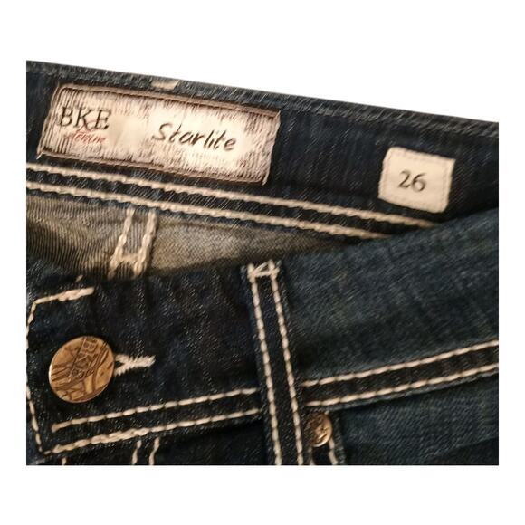 BKE Starlite Women's Capri Jeans Heavy Stitch Dark Wash Bling Embroidery Size 26 - Picture 5 of 9